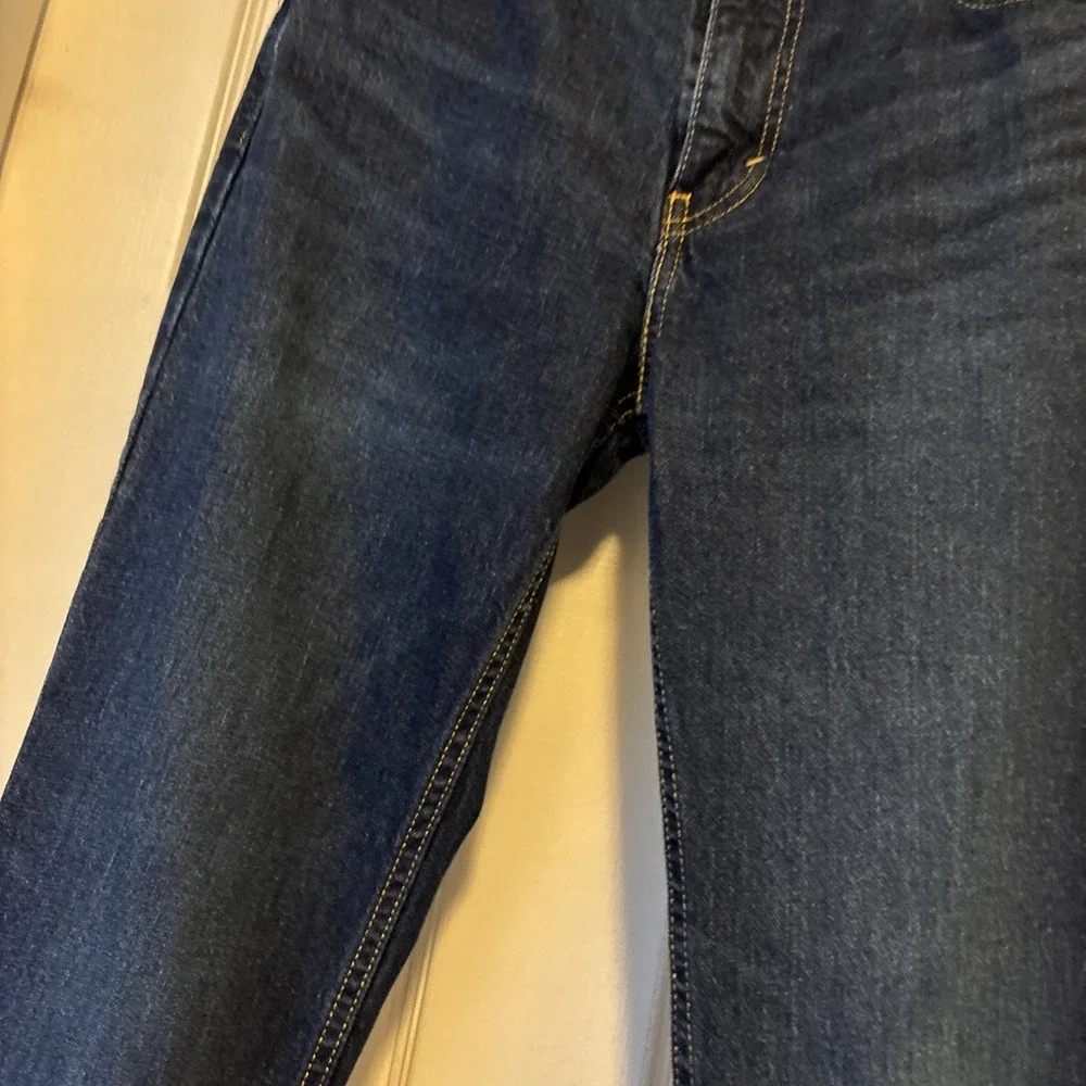 Levis excellent pre